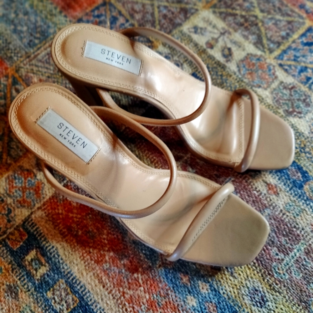 Steve New York Leather Strap Mid Heel Sandals